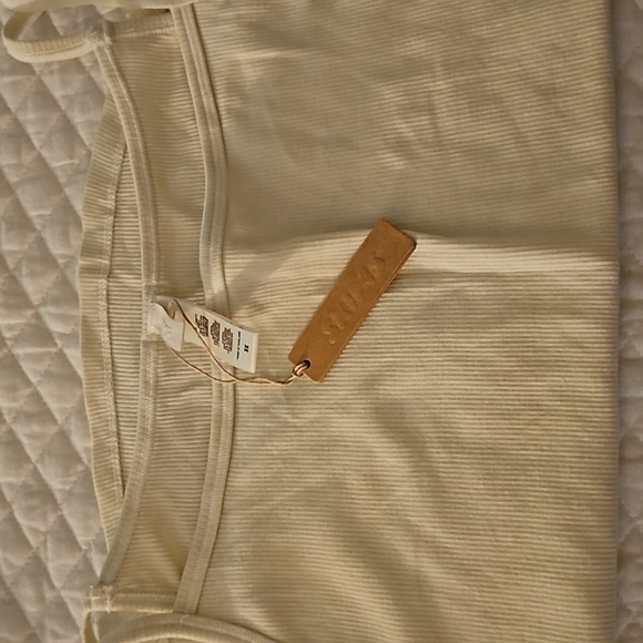 1299. NWT SKIMS Cami (bone) (3x) - Picture 2 of 5